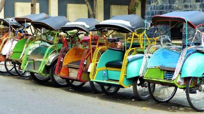 Indonesia Kirim Tukang Becak 82 Tahun Lomba Lari di Chile