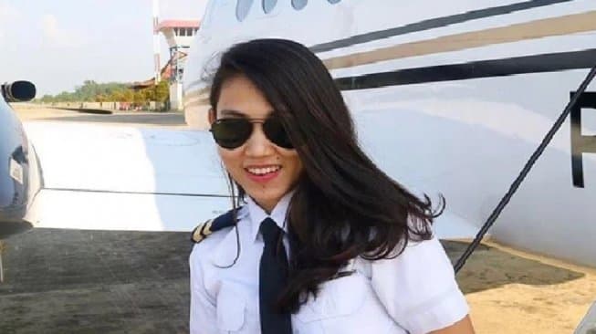 Cerita Athira Farina, Pilot Cantik Punya Rp 50 Juta, Bacanya Jangan Kaget