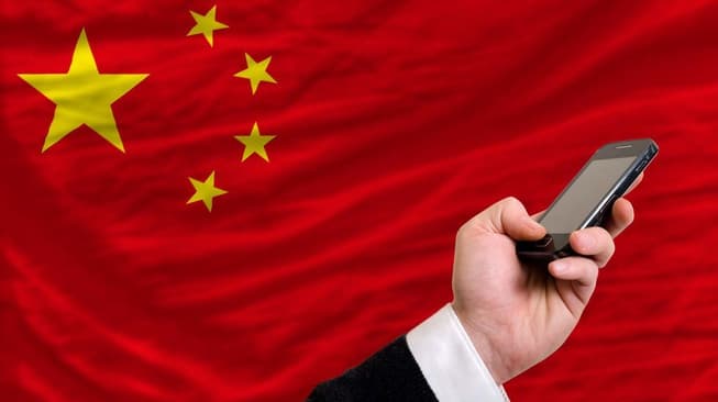 Ramai-Ramai Melawan Cina dengan Senjata Perlindungan Data