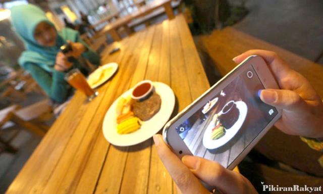 Unggah Foto Makanan ke Instagram Berpotensi Bikin Gendut