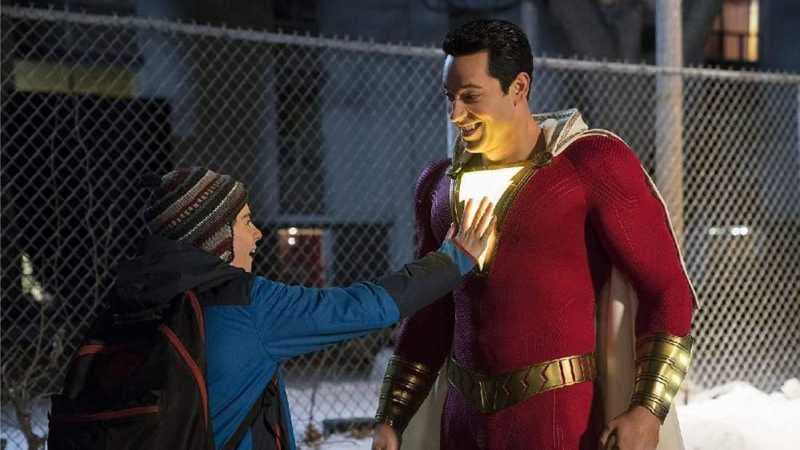 Zachary Levi Cerita Kostum Shazam Seharga Jutaan Dolar