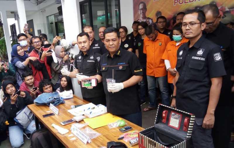 Kasus Narkoba, Anak dan Menantu Elvy Sukaesih Resmi Tersangka