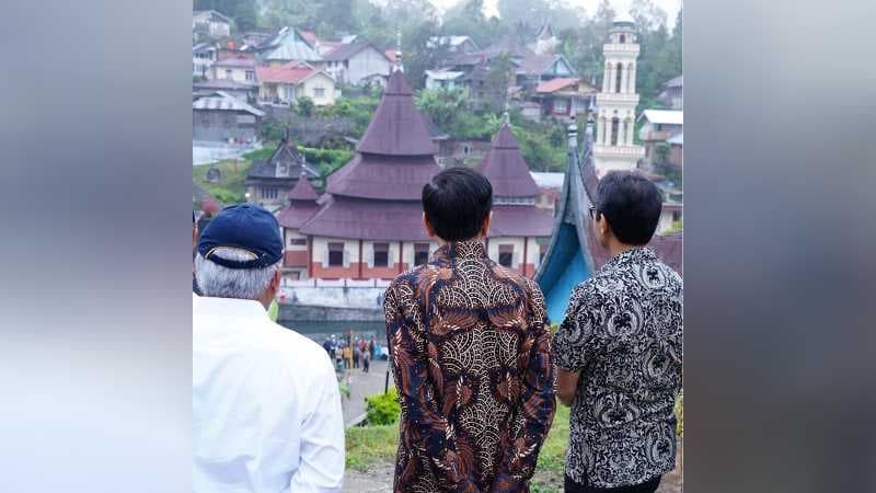 Jokowi ke Desa Terindah Sebelum Hadiri Puncak Peringatan Hari Pers