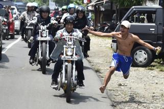 Foto-foto dan video Jokowi bermotor Chopper "touring" di Sukabumi