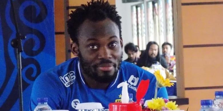 Essien Mengentalkan Aroma Chelsea di Persib Bandung