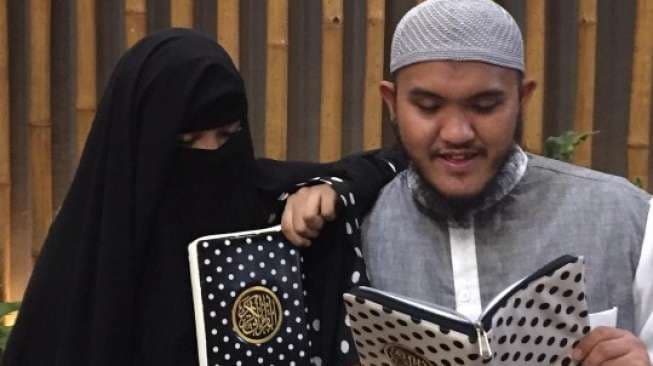 Giliran Mantan Artis Ini yang Sentil Caisar