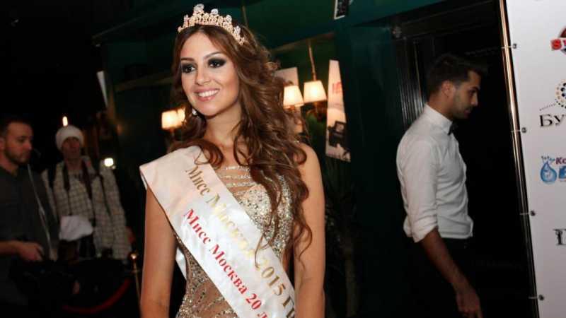 Mengenal Oksana Voevodina, Miss Moscow yang Jadi Ratu Malaysia