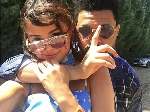 Selena Gomez Klarifikasi Status Hubungannya dengan The Weeknd