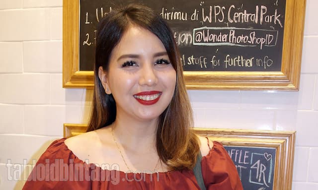 Tya Ariestya Lahirkan Anak Kedua dari Program Bayi Tabung