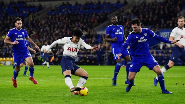 Habis Gelap di Wembley, Terbitlah Kemenangan Spurs atas Cardiff