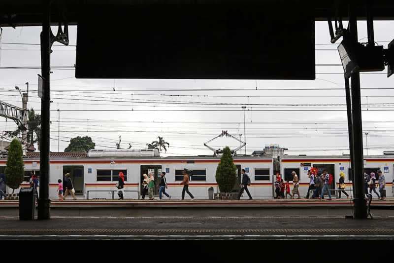 Rel Patah di Stasiun Bogor, KRL Terlambat Berangkat 