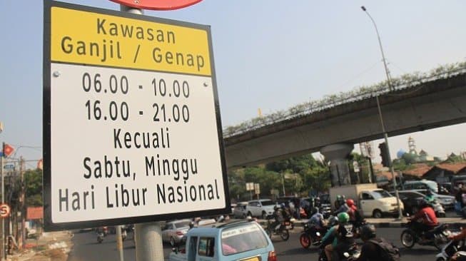 BJ Habibie Wafat, 3 Ruas Jalan Ganjil Genap di Jakarta Dihentikan Sementara